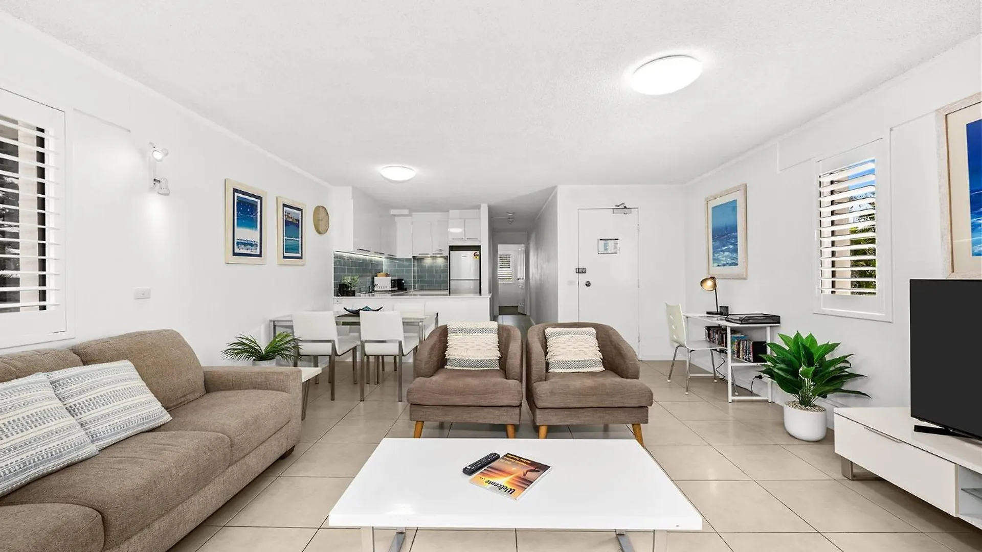 Apartment Surfers Paradise- Meters From The Beach! Gold Coast Australia